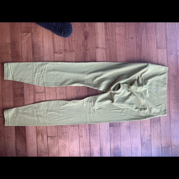 Lululemon align grape leaf 4 - Picture 2 of 4